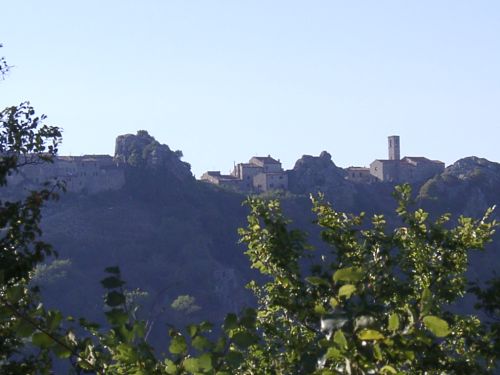 das Nachbardorf Roccatederighi